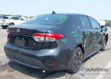 2021 Toyota Corolla Le z USA, uszkodzony, nr VIN 5YFEPMAE8MP232506